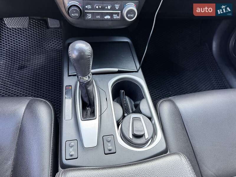 Внедорожник / Кроссовер Acura RDX 2016 в Киеве