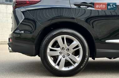 Позашляховик / Кросовер Acura RDX 2018 в 