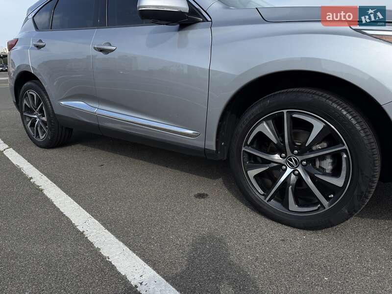 Внедорожник / Кроссовер Acura RDX 2018 в Киеве