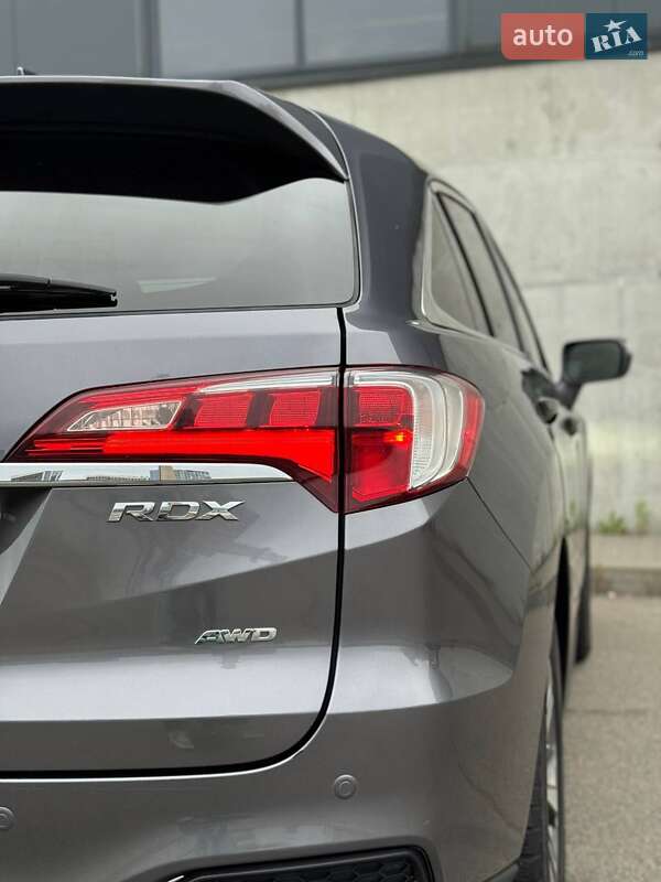 Внедорожник / Кроссовер Acura RDX 2016 в Киеве