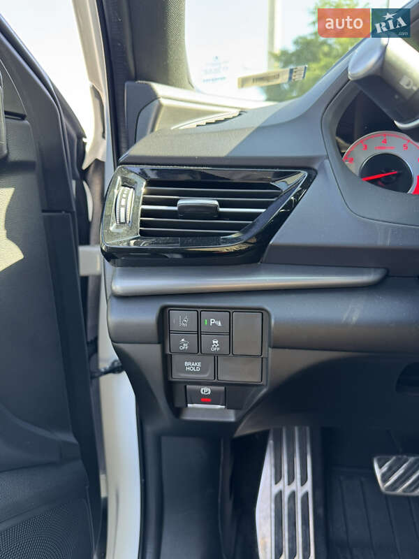 Внедорожник / Кроссовер Acura RDX 2018 в Киеве