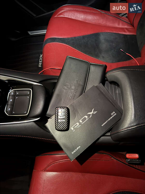 Внедорожник / Кроссовер Acura RDX 2018 в Киеве