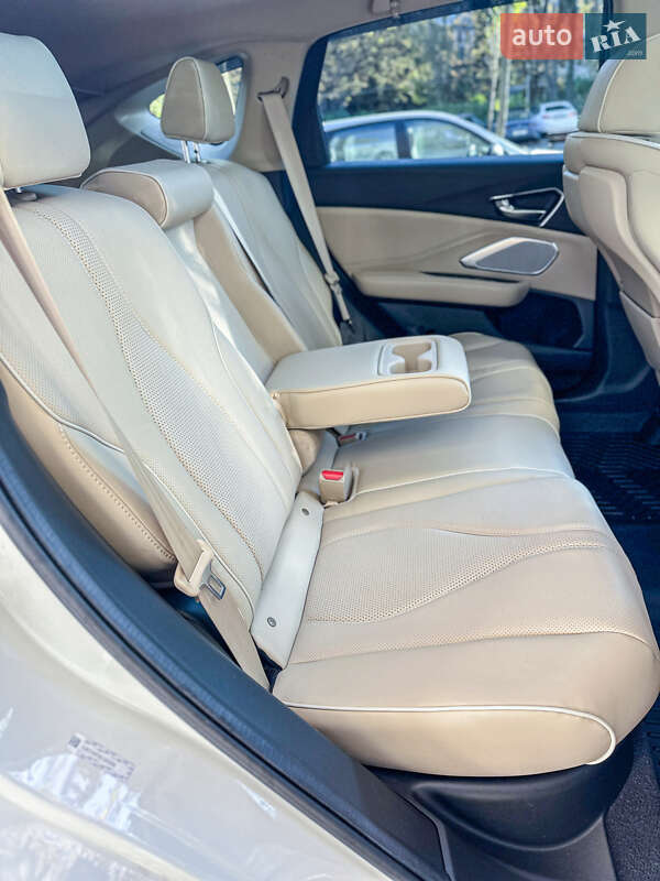 Внедорожник / Кроссовер Acura RDX 2019 в Киеве