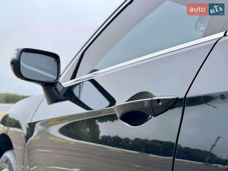 Внедорожник / Кроссовер Acura RDX 2015 в Киеве