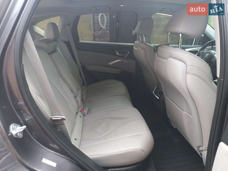 Внедорожник / Кроссовер Acura RDX 2021 в Киеве