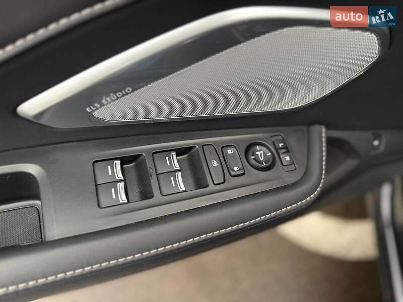 Позашляховик / Кросовер Acura RDX 2024 в Києві