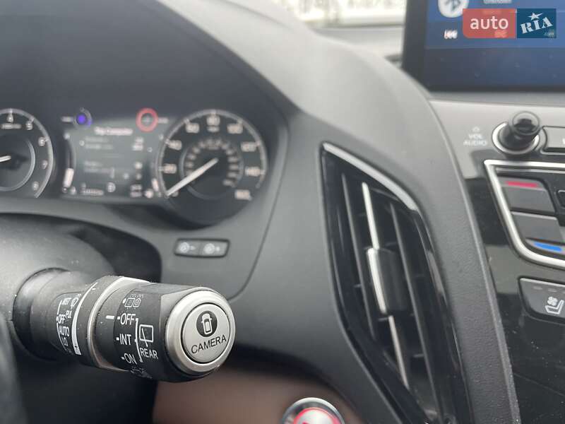 Внедорожник / Кроссовер Acura RDX 2018 в Киеве