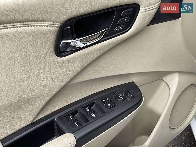 Позашляховик / Кросовер Acura RDX 2012 в Харкові