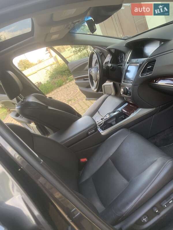 Седан Acura RLX 2015 в Львові