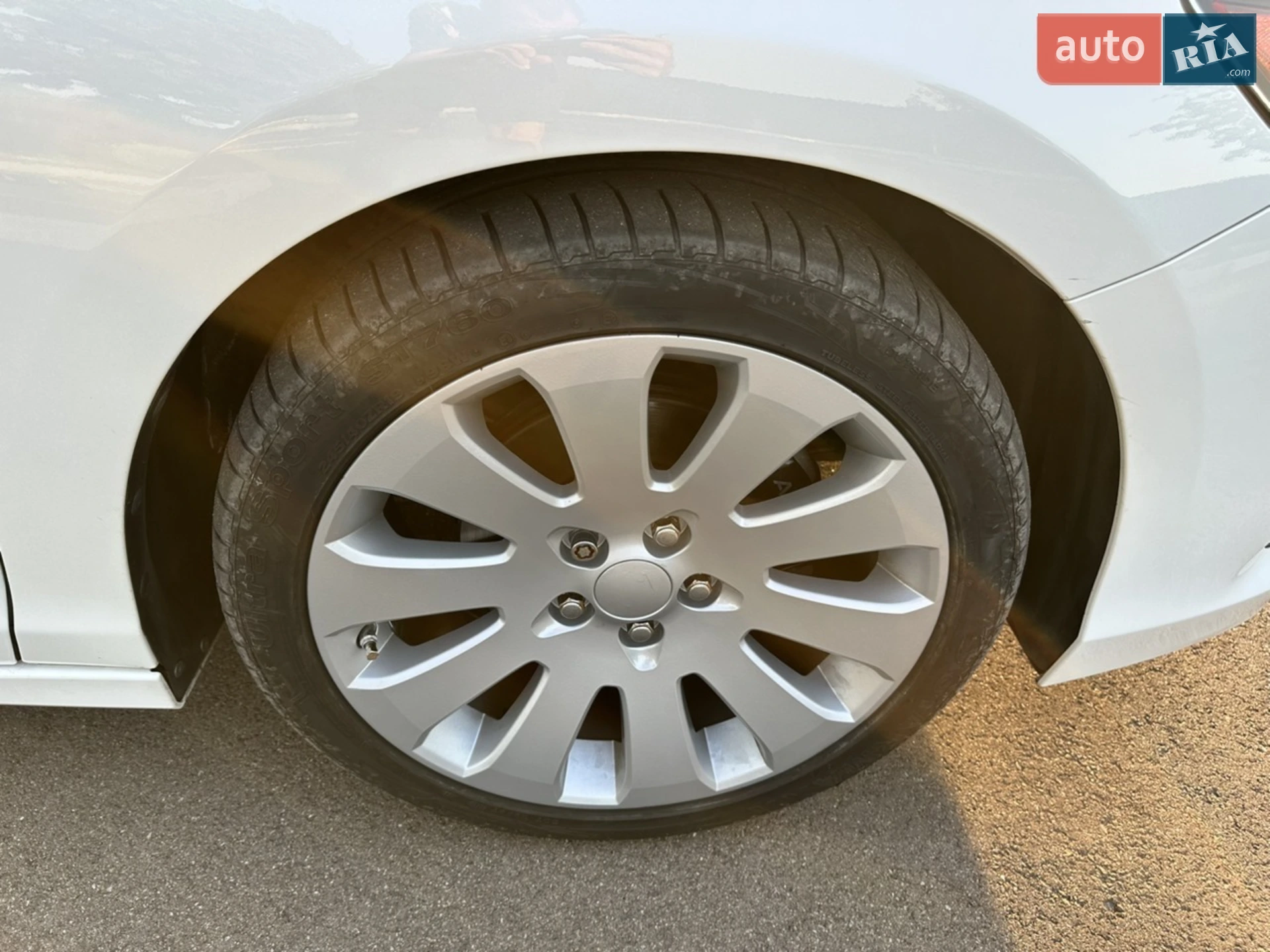 2016 Acura RLX - мініатюра 16