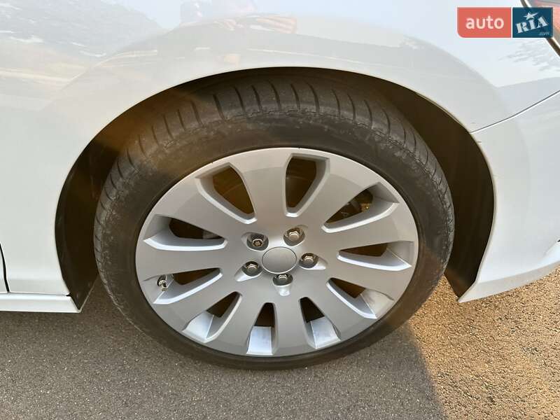 Седан Acura RLX 2016 в Києві