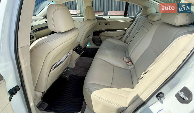 Седан Acura RLX 2015 в Рівному