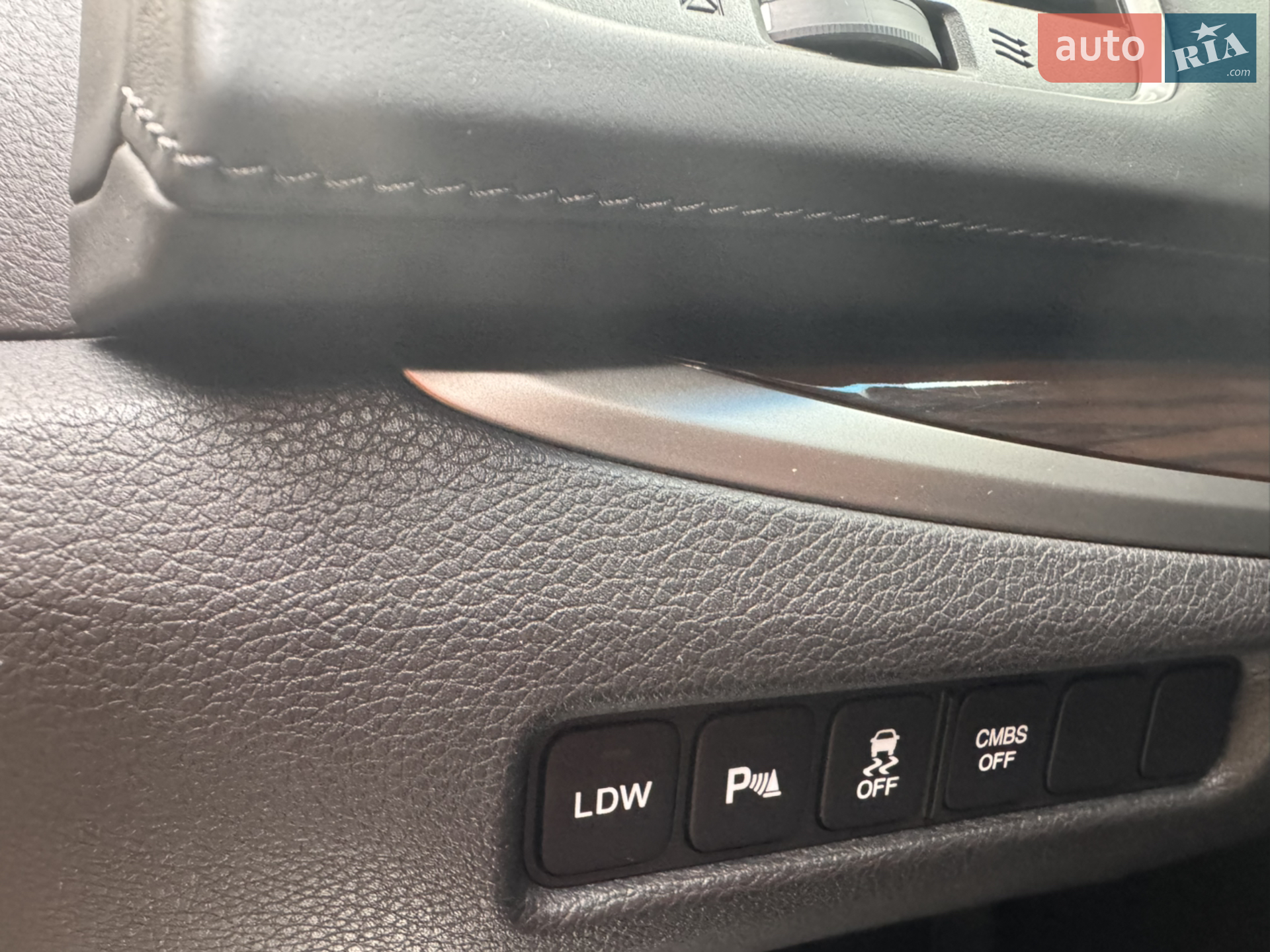 2013 Acura RLX - мініатюра 32