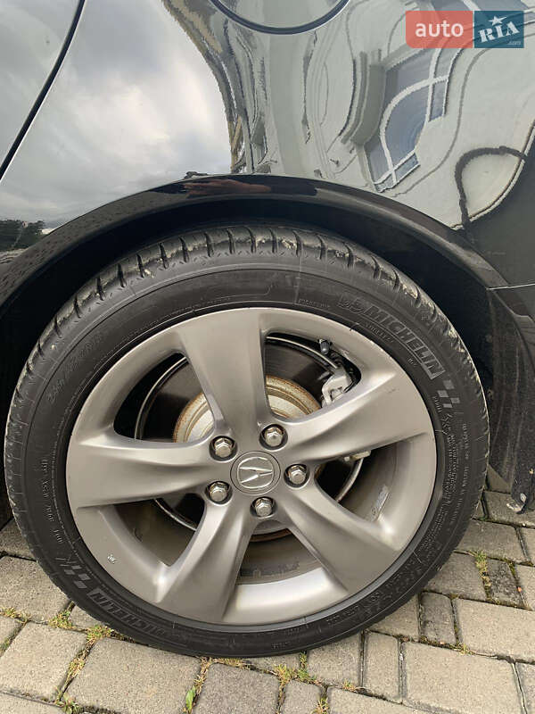 Седан Acura TL 2013 в Івано-Франківську