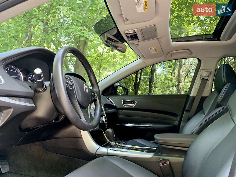 Седан Acura TLX 2017 в Киеве