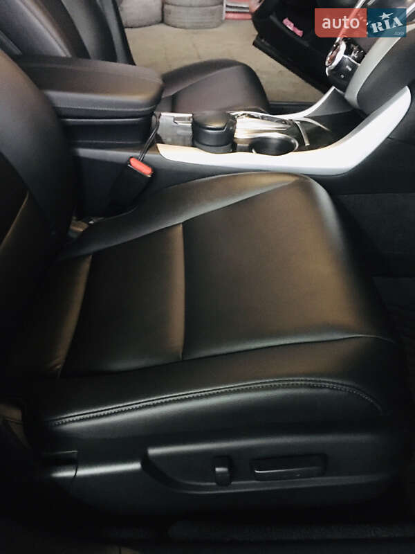 Седан Acura TLX 2018 в Львове