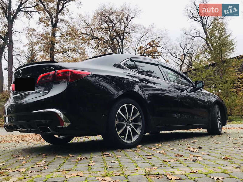 Седан Acura TLX 2018 в Львове