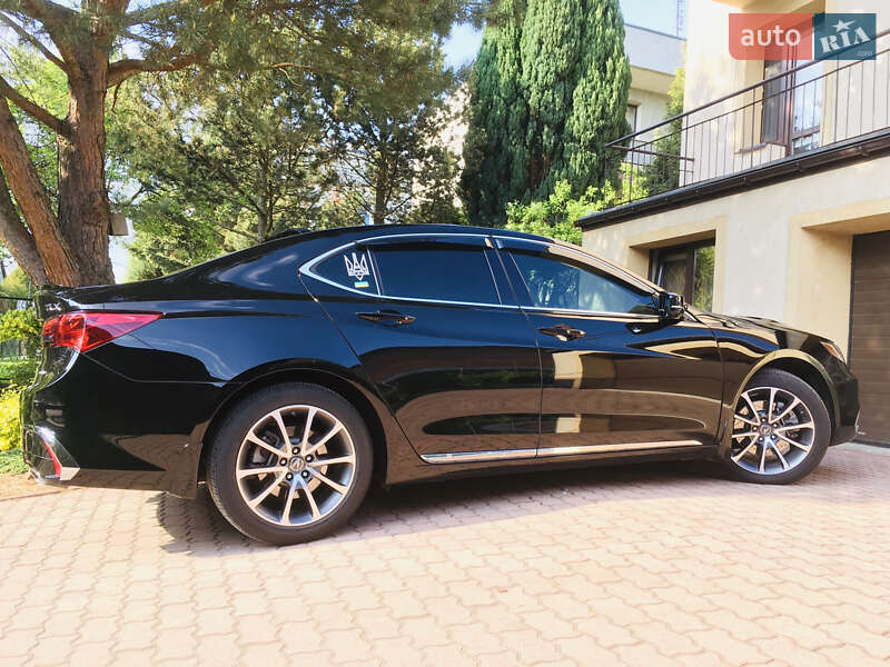 Седан Acura TLX 2018 в Львове