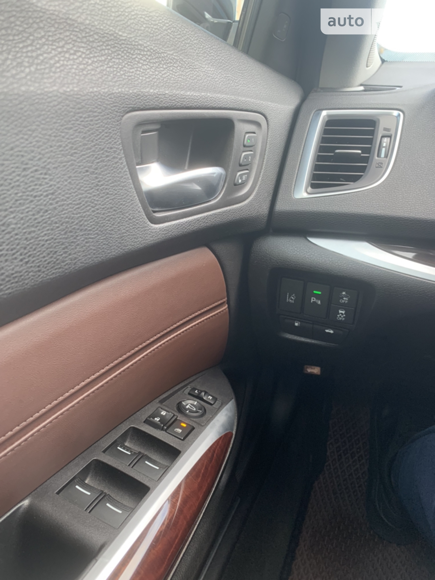 2016 Acura TLX - мініатюра 24