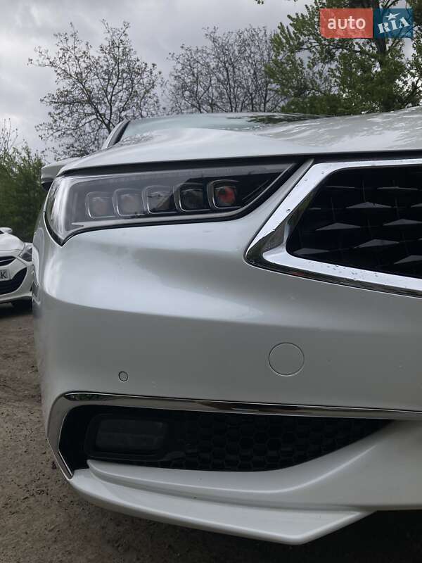 Седан Acura TLX 2018 в Львове