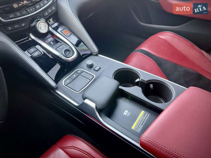 Седан Acura TLX 2021 в Львове