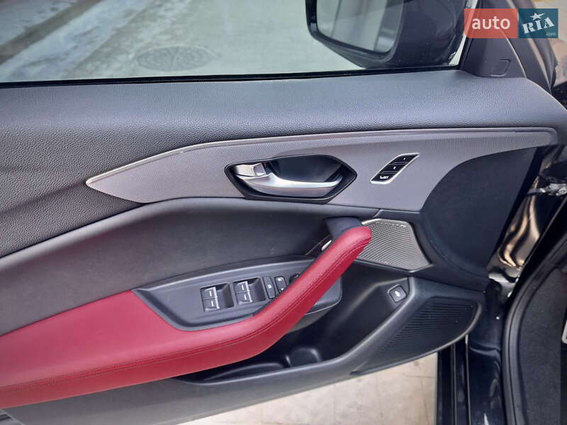 Седан Acura TLX 2021 в Львове