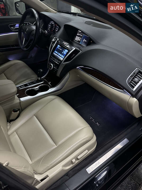Седан Acura TLX 2017 в Киеве