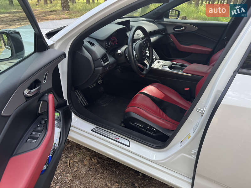 Седан Acura TLX 2022 в Киеве