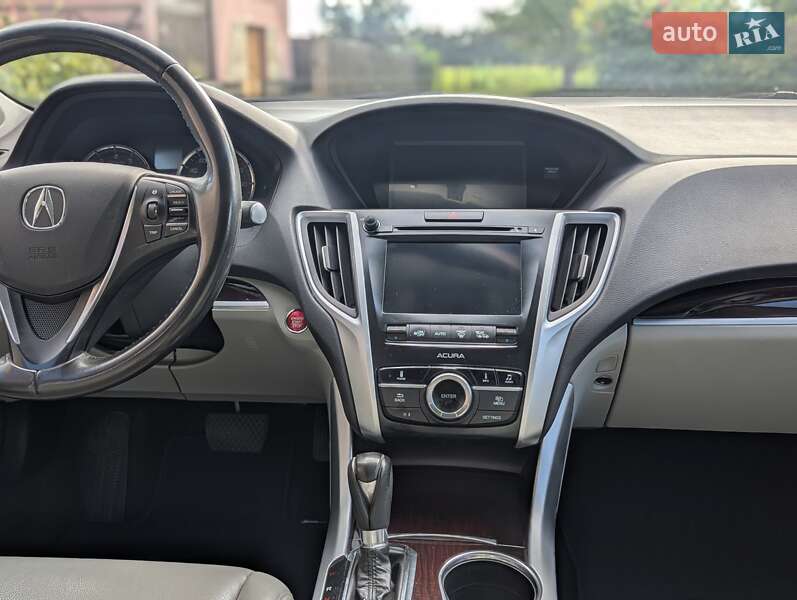 Седан Acura TLX 2015 в Львове
