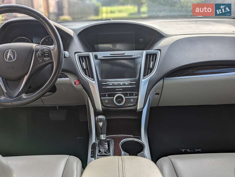 Седан Acura TLX 2015 в Львове
