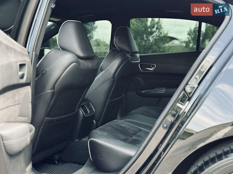 Седан Acura TLX 2017 в Кременчуге