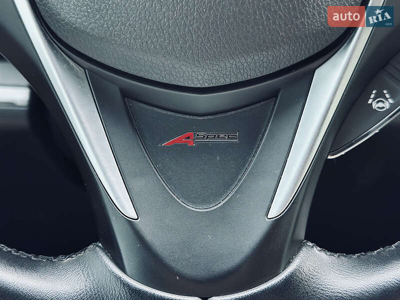 Седан Acura TLX 2017 в Кременчуге