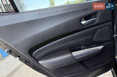Седан Acura TLX 2015 в 