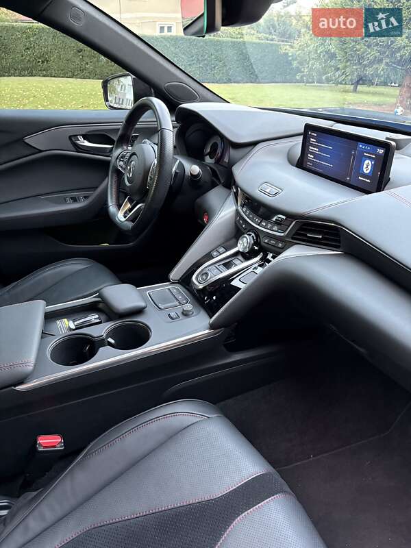 Седан Acura TLX 2022 в Яворові