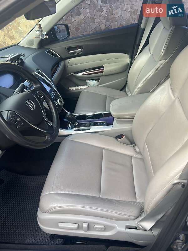 Седан Acura TLX 2015 в Києві