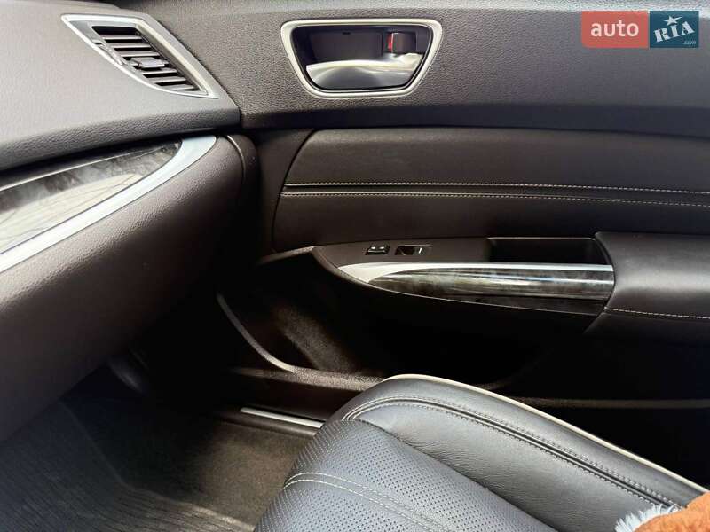 Седан Acura TLX 2017 в Киеве