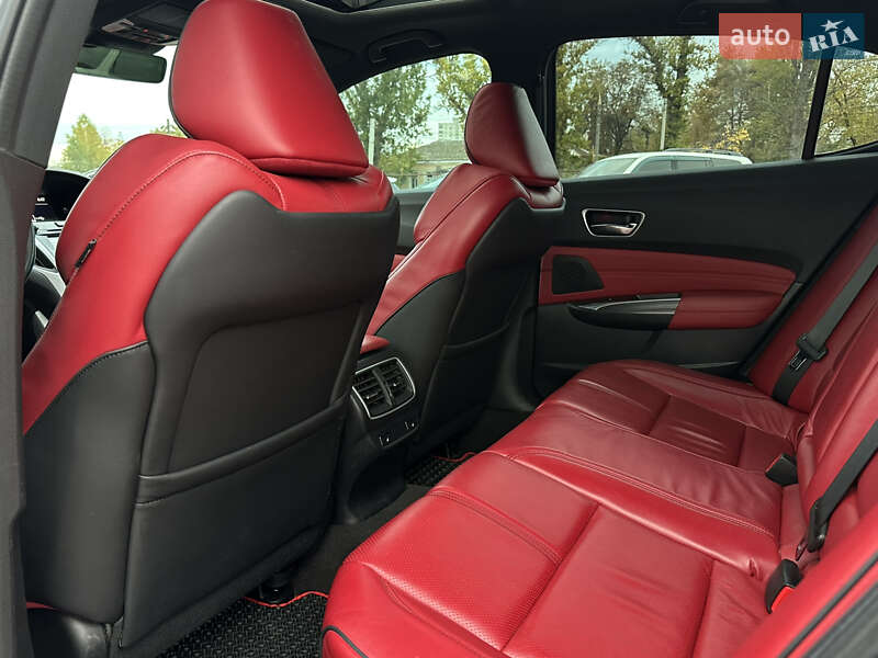 Седан Acura TLX 2019 в Харькове