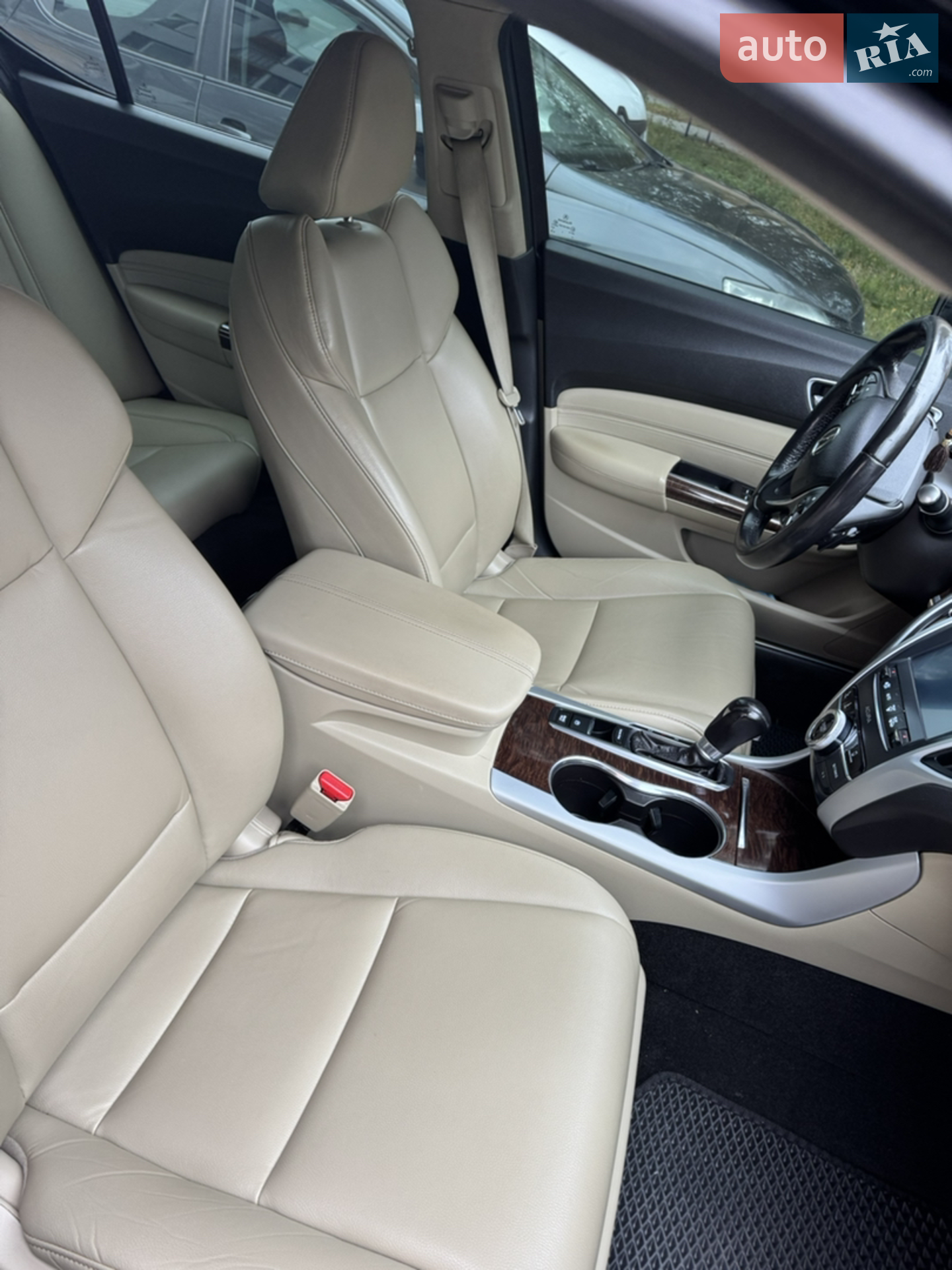 2017 Acura TLX - мініатюра 16