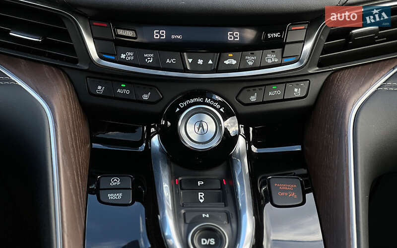 Седан Acura TLX 2021 в Львове