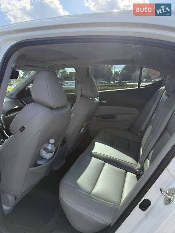 Седан Acura TLX 2016 в Житомире