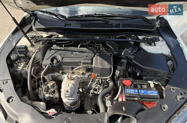 Седан Acura TLX 2016 в Житомире