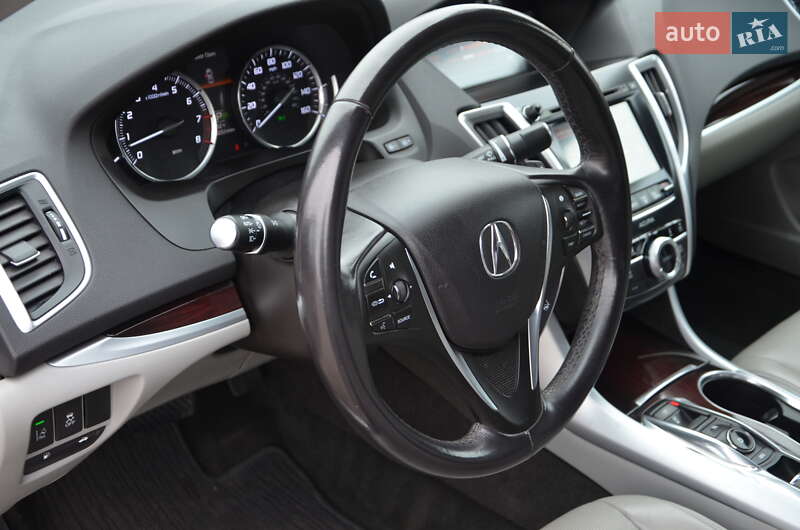 Седан Acura TLX 2016 в Павлограді