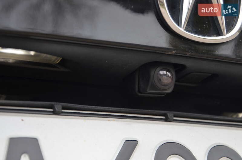 Седан Acura TLX 2016 в Павлограді