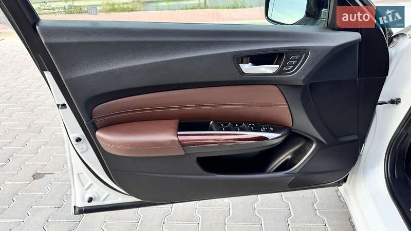 Седан Acura TLX 2015 в Тернополе