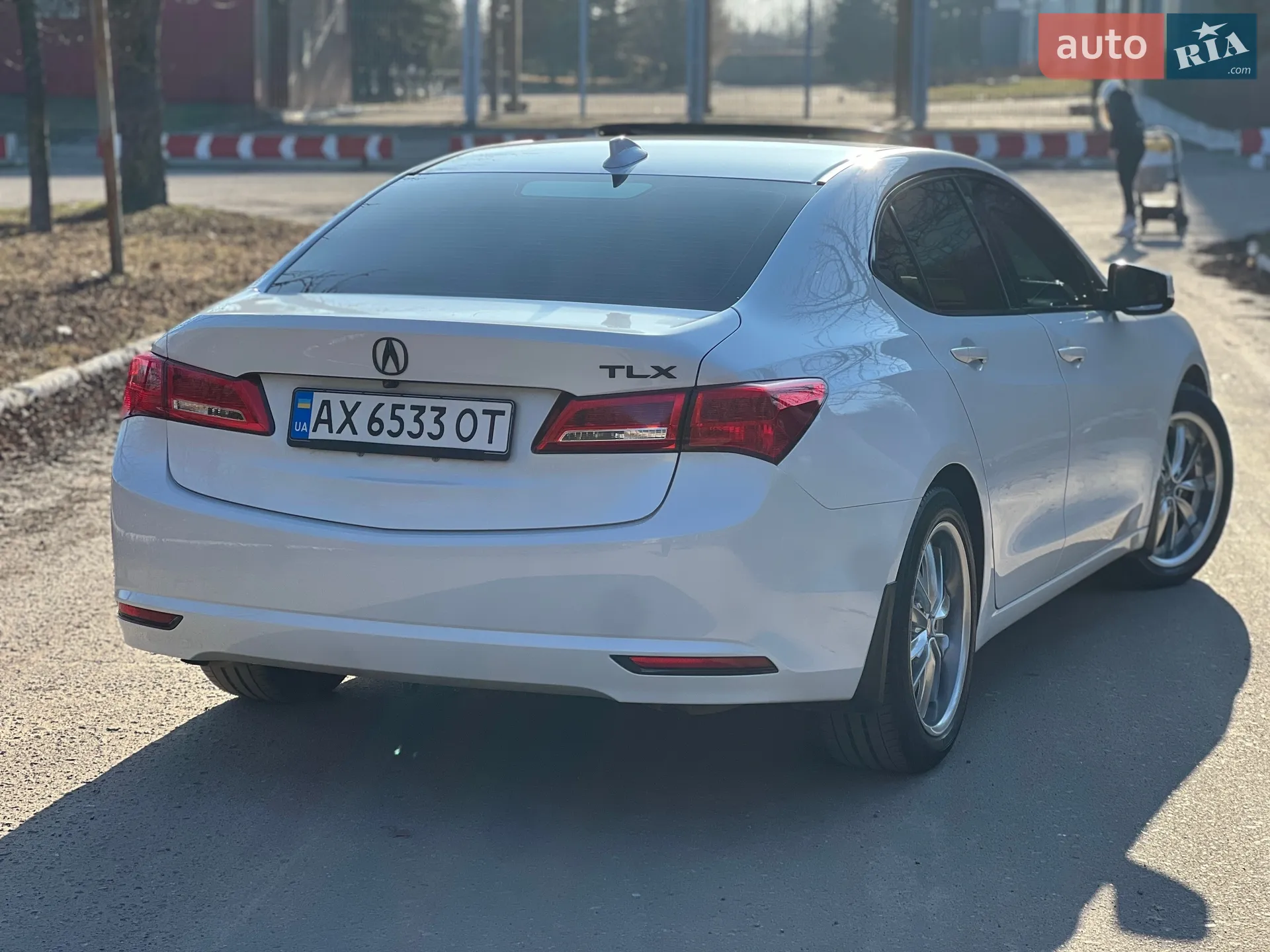 2019 Acura TLX - мініатюра 10