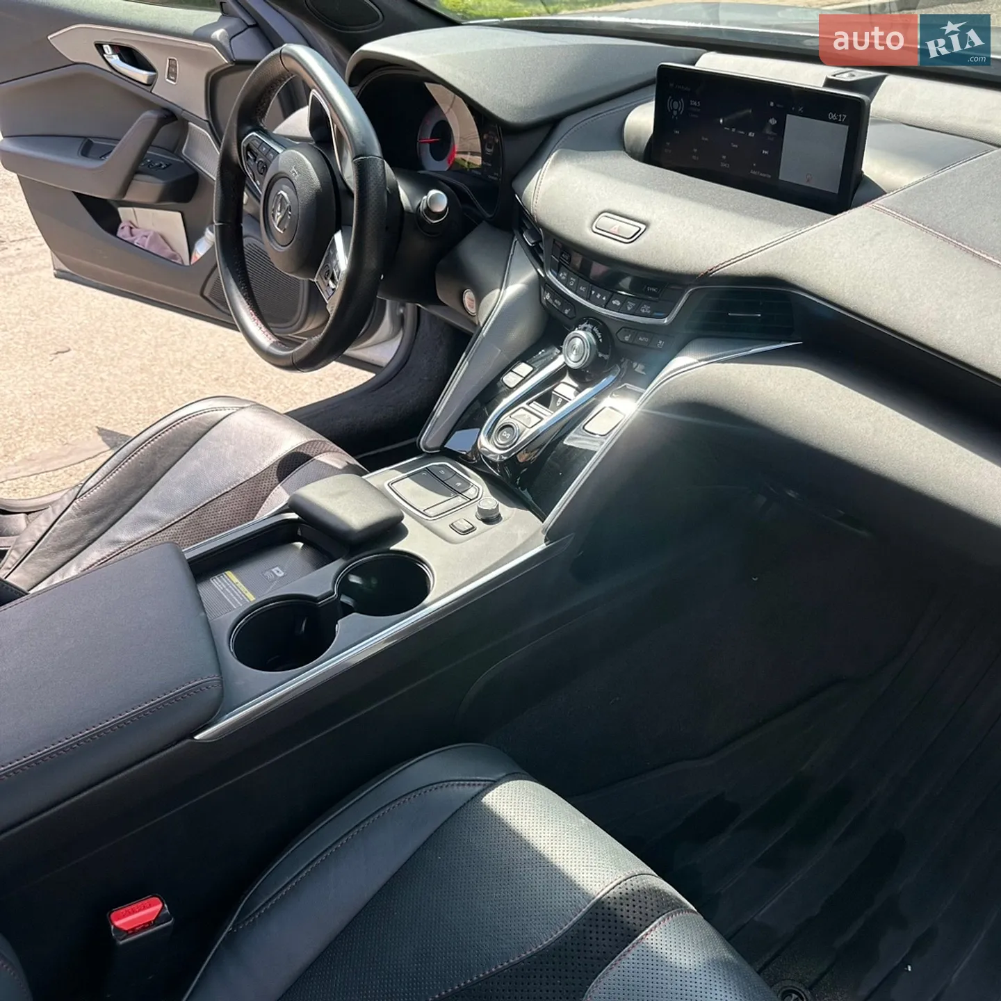 2022 Acura TLX - мініатюра 17