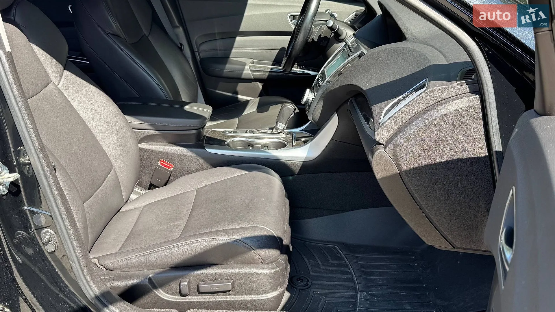 2020 Acura TLX - мініатюра 17