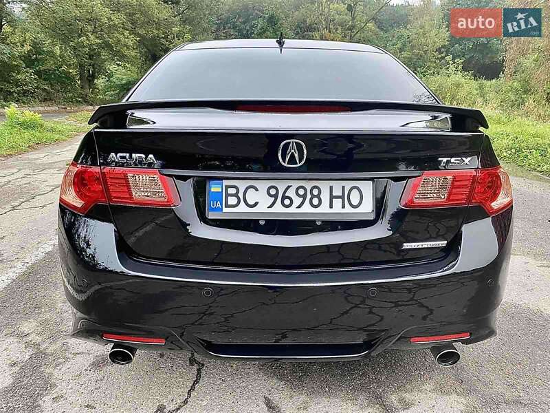 Седан Acura TSX 2013 в Львове