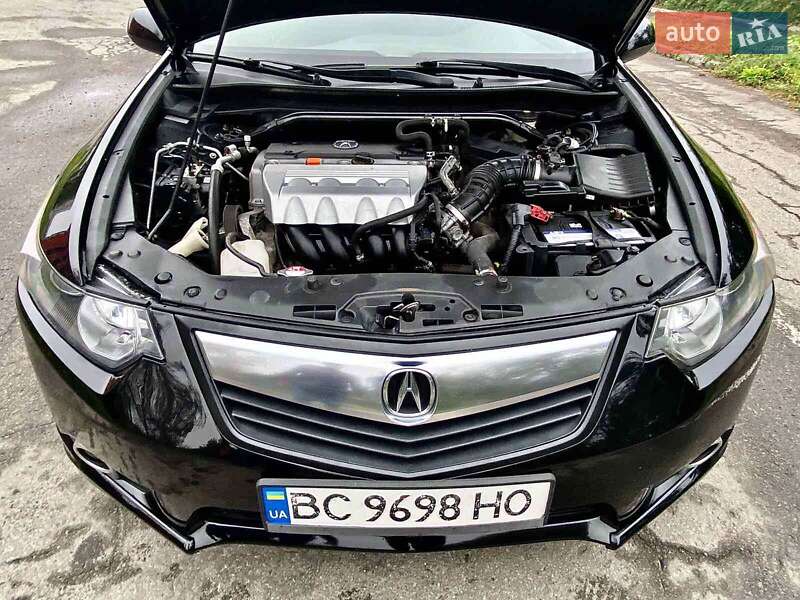Седан Acura TSX 2013 в Львове