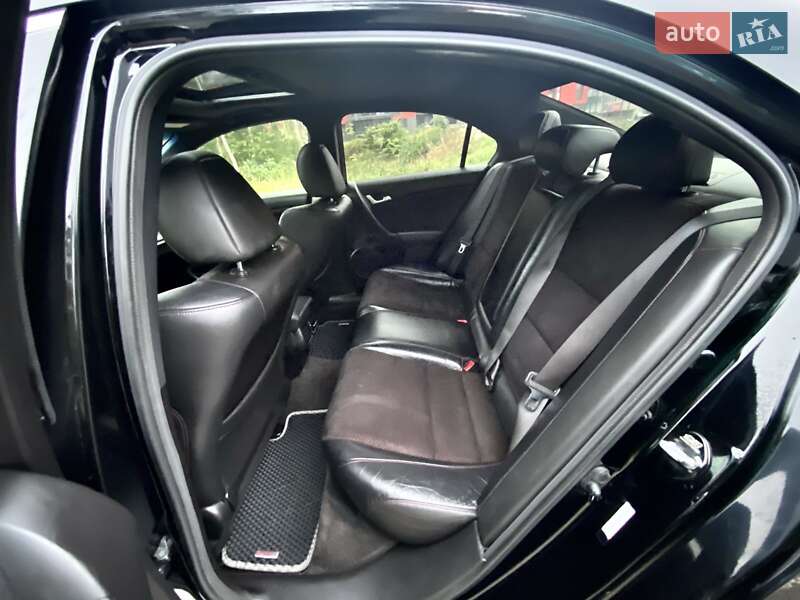 Седан Acura TSX 2013 в Львове